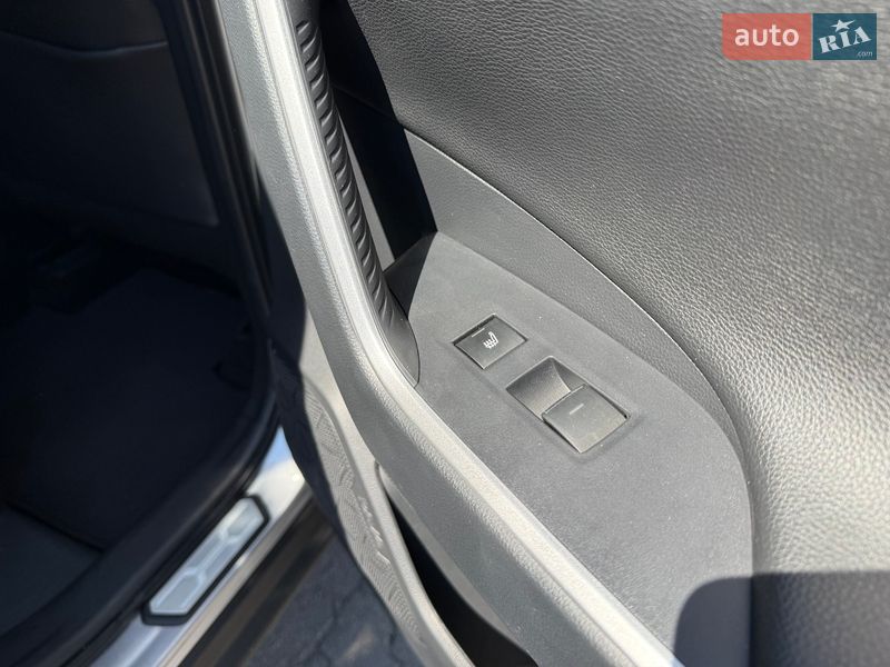 Внедорожник / Кроссовер Toyota RAV4 2023 в Киеве фото 33 Внедорожник / Кроссовер Toyota RAV4 2023 в Киеве