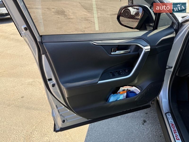 Внедорожник / Кроссовер Toyota RAV4 2023 в Киеве фото 37 Внедорожник / Кроссовер Toyota RAV4 2023 в Киеве