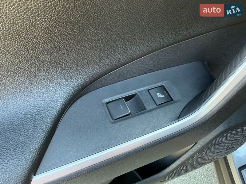 Внедорожник / Кроссовер Toyota RAV4 2023 в Киеве фото 36 Внедорожник / Кроссовер Toyota RAV4 2023 в Киеве