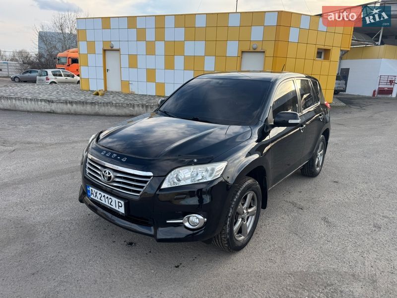 Toyota RAV4 2012