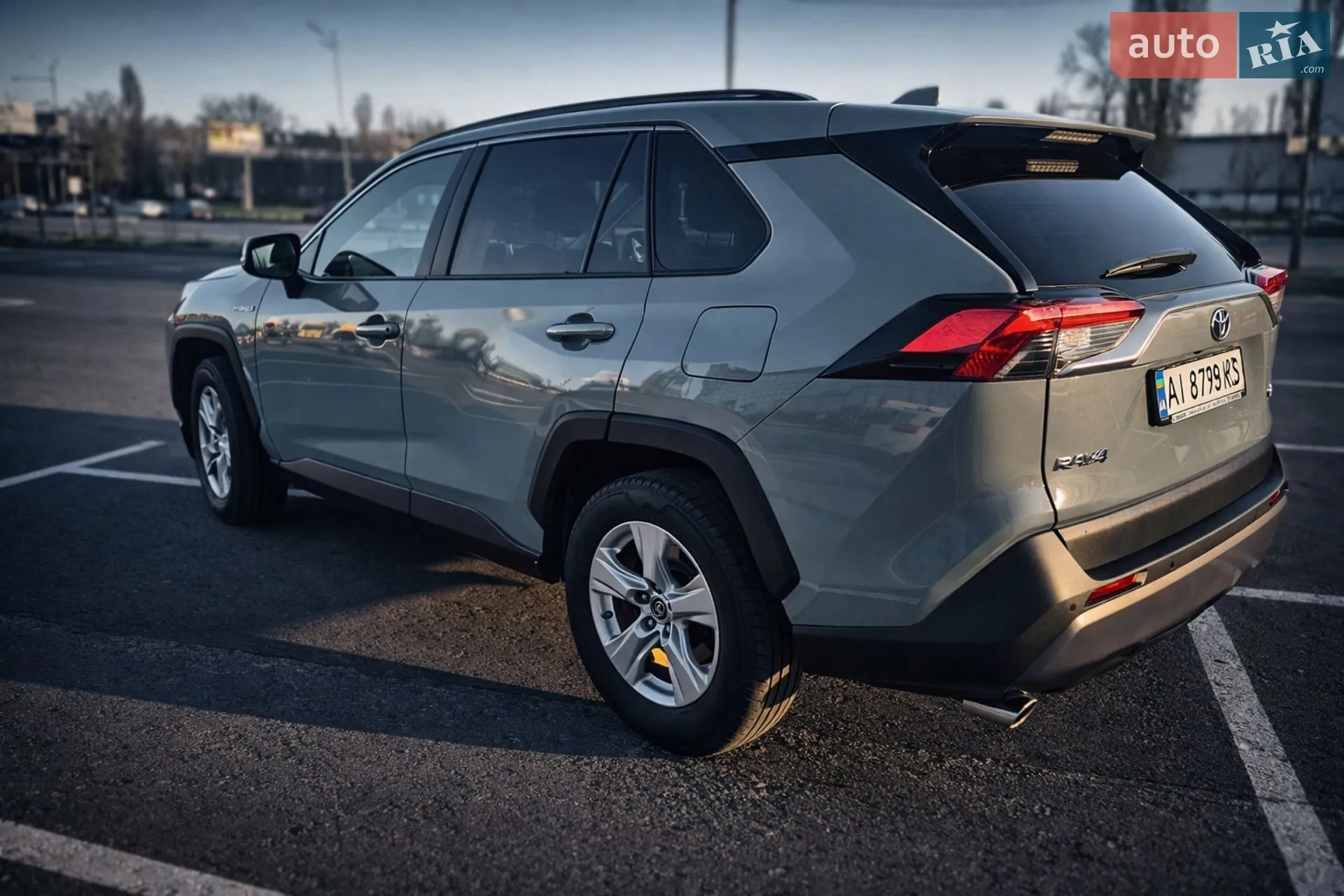 2018 Toyota RAV 4 - мініатюра 5