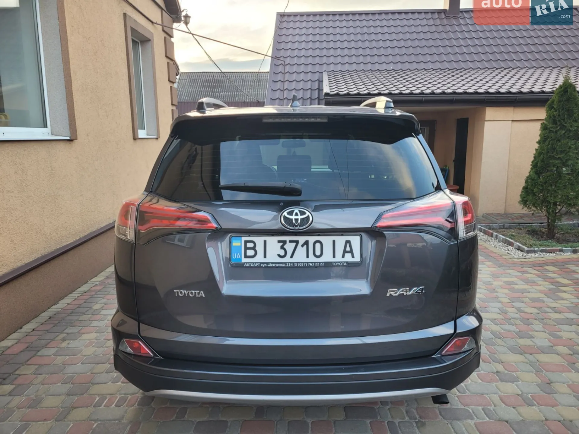 2017 Toyota RAV 4 - мініатюра 13