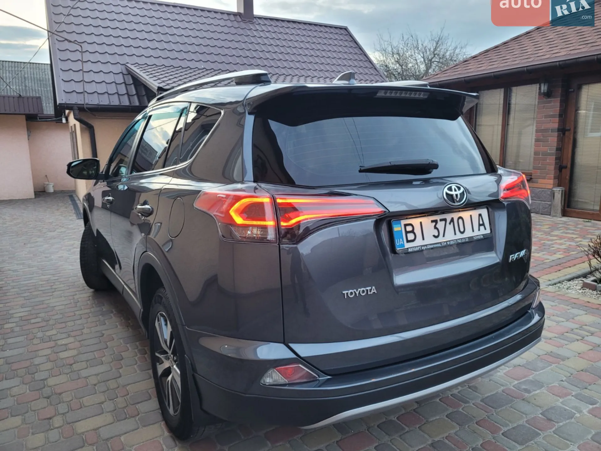 2017 Toyota RAV 4 - мініатюра 94