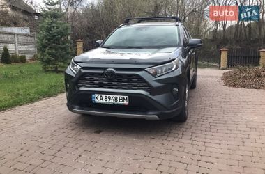 Позашляховик / Кросовер Toyota RAV4 2019 в Києві