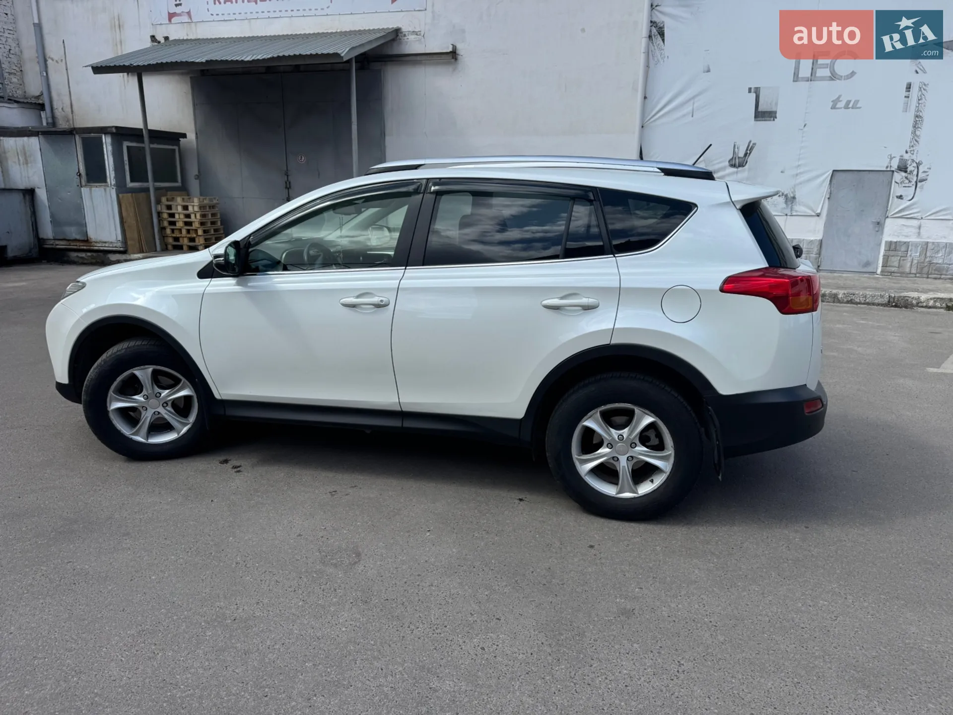 2014 Toyota RAV 4 - мініатюра 5