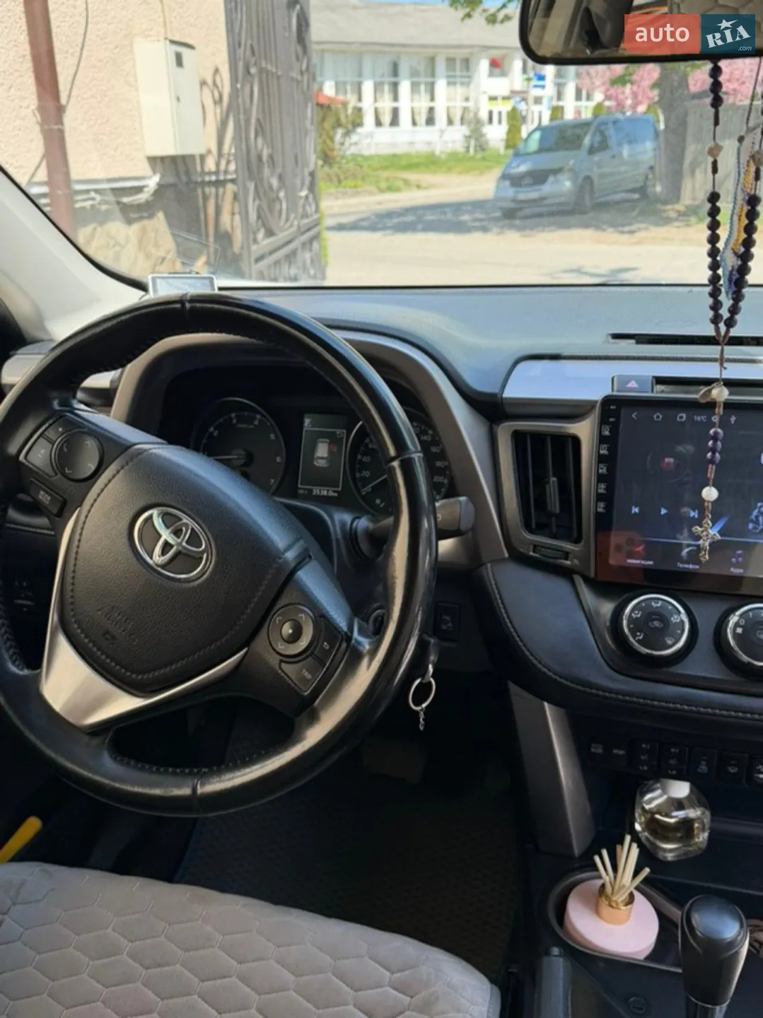 2017 Toyota RAV 4 - мініатюра 10