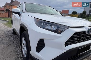 Позашляховик / Кросовер Toyota RAV4 2019 в Чернігові