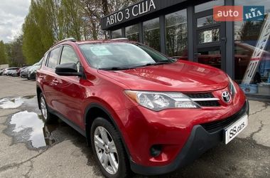 Внедорожник / Кроссовер Toyota RAV4 2015 в Полтаве