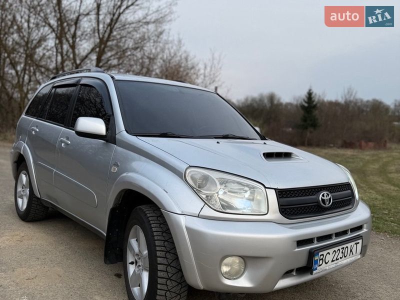 Toyota RAV4 2004