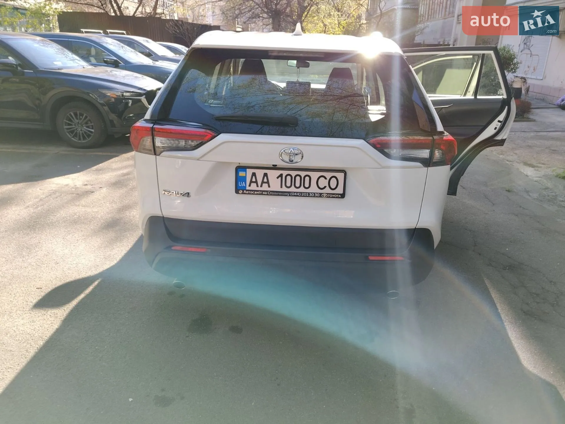 2018 Toyota RAV 4 - мініатюра 10