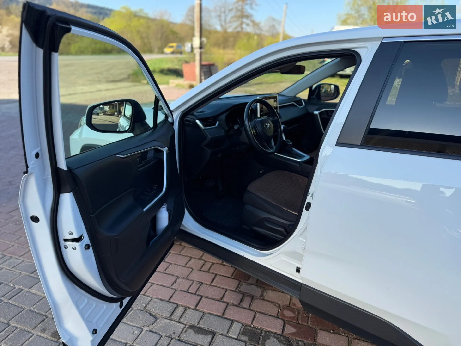 2020 Toyota RAV 4 - мініатюра 9