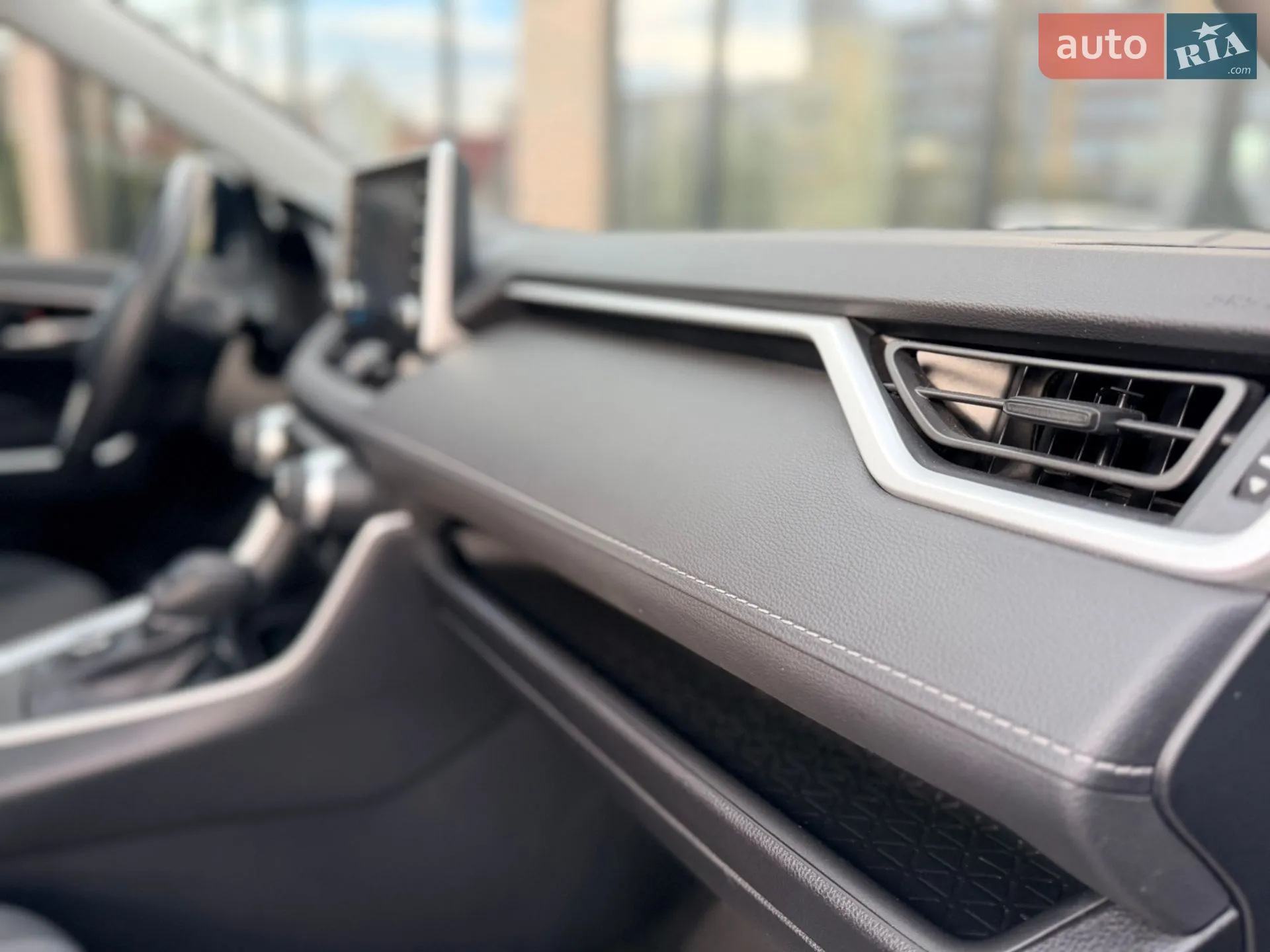 2020 Toyota RAV 4 - мініатюра 30