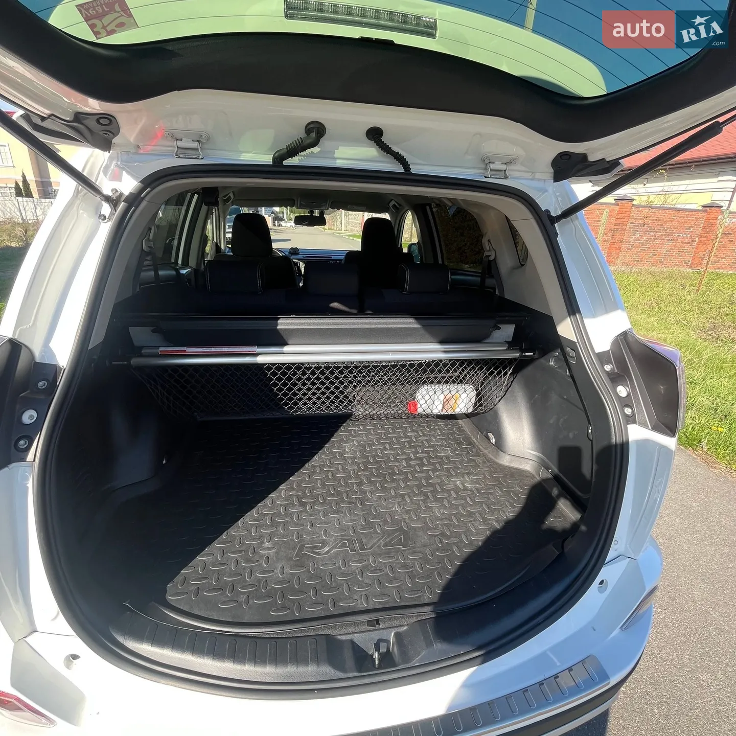 2017 Toyota RAV 4 - мініатюра 6