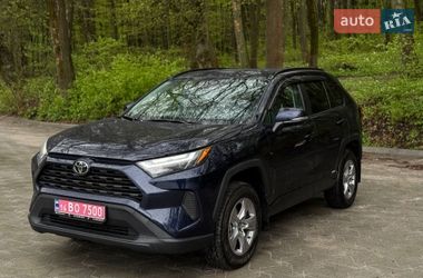 Позашляховик / Кросовер Toyota RAV4 2024 в Луцьку