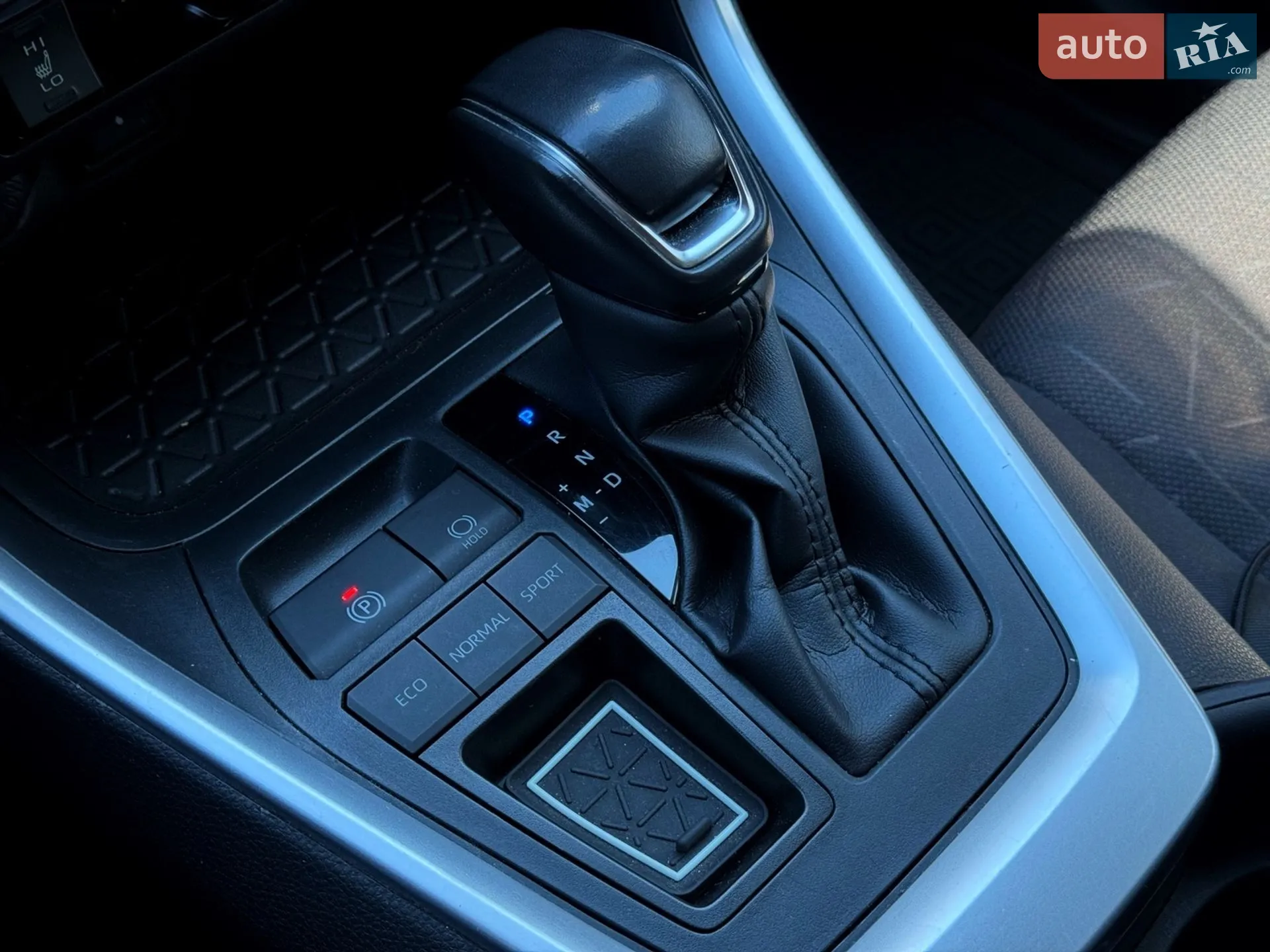 2019 Toyota RAV 4 - мініатюра 28