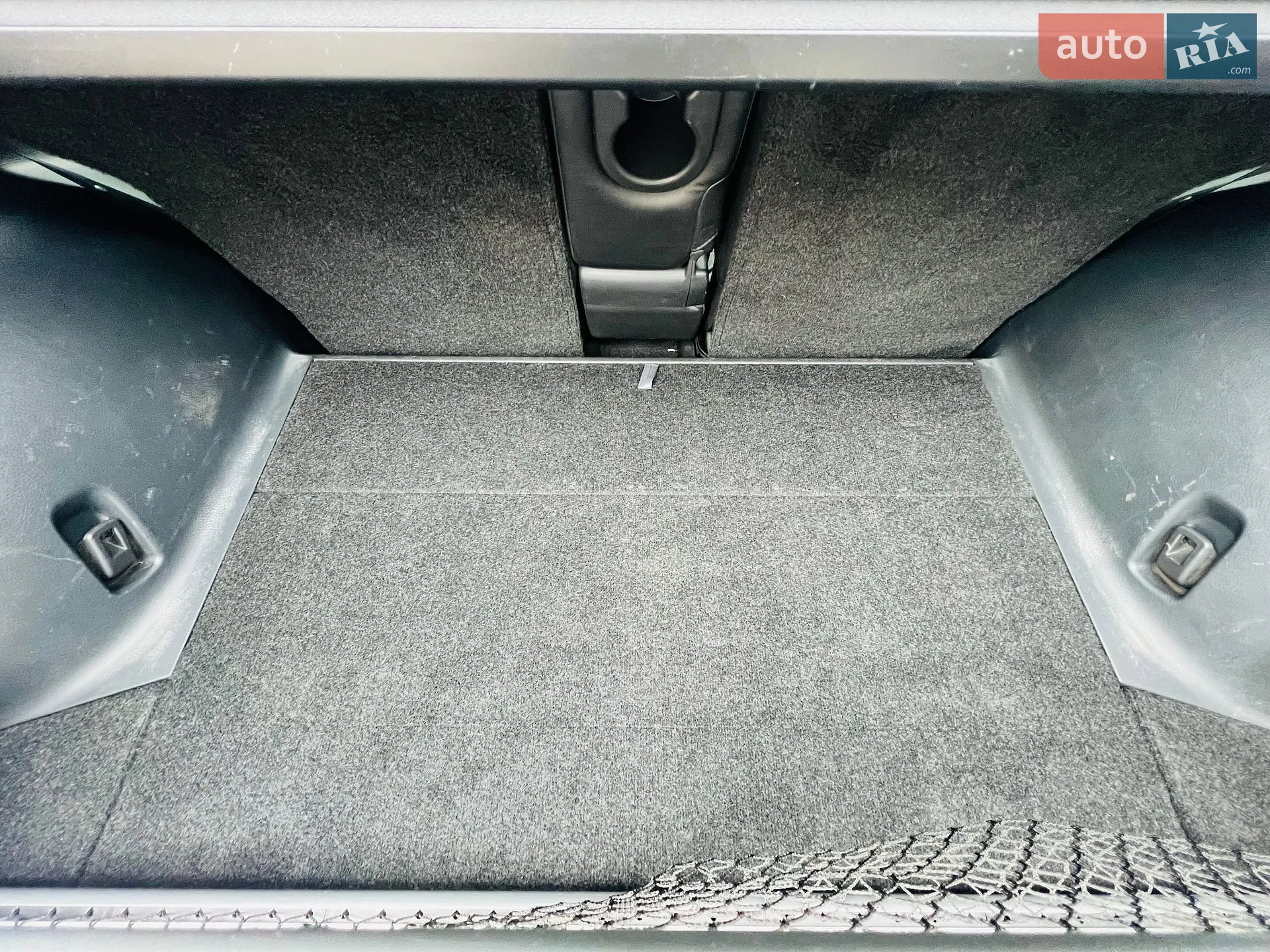 2010 Toyota RAV 4 - мініатюра 35