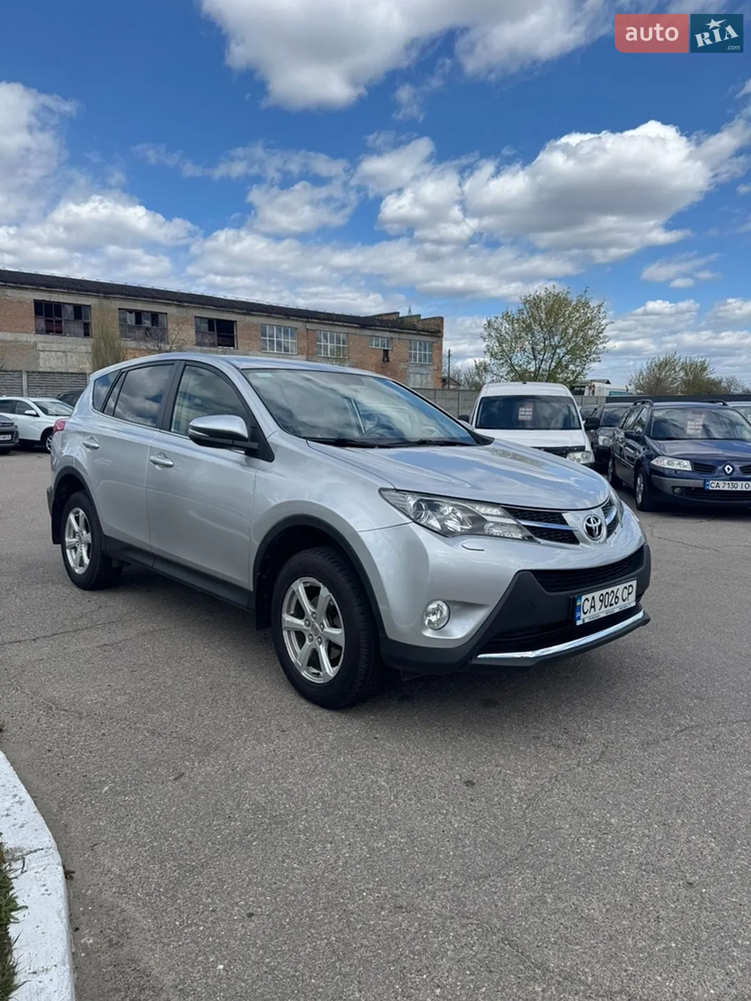 2013 Toyota RAV 4 - мініатюра 2