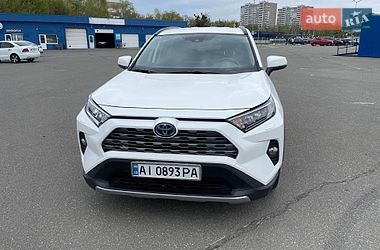 Внедорожник / Кроссовер Toyota RAV4 2020 в Киеве