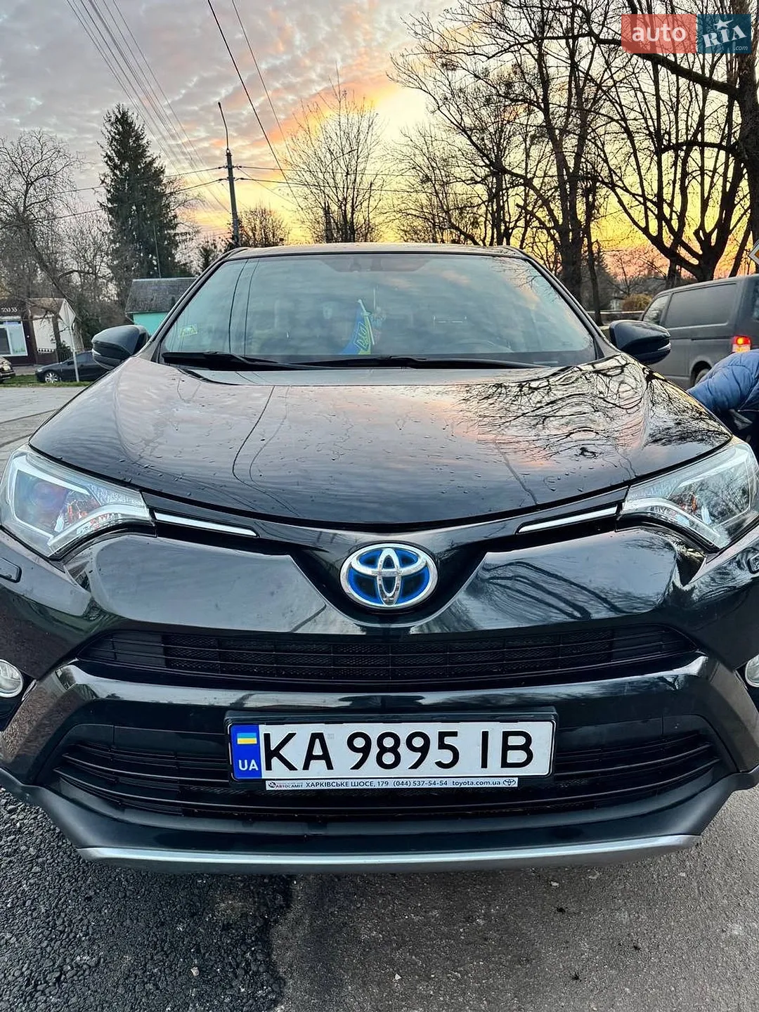 2018 Toyota RAV 4 - фото 1