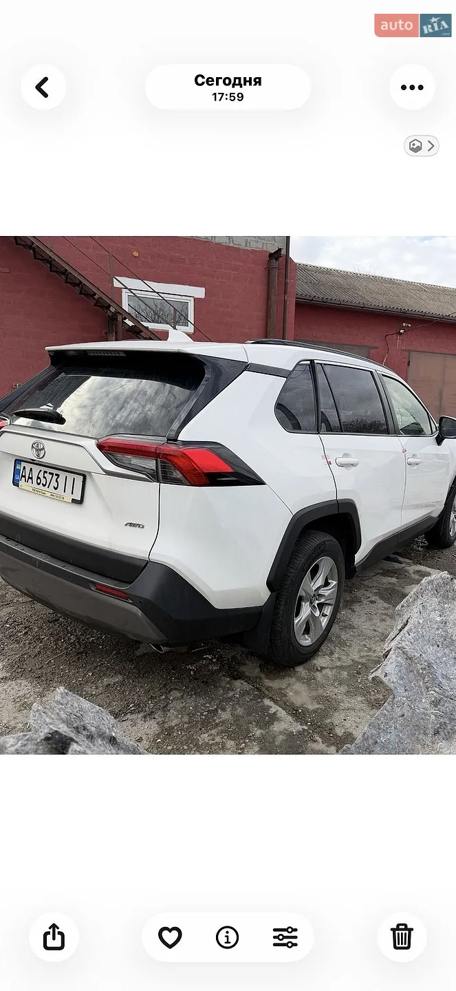 2019 Toyota RAV 4 - мініатюра 9