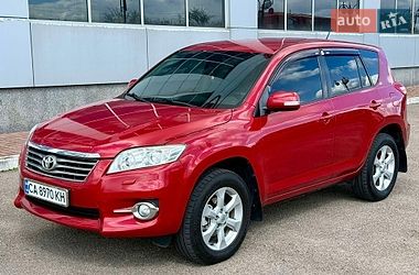 Внедорожник / Кроссовер Toyota RAV4 2011 в Киеве