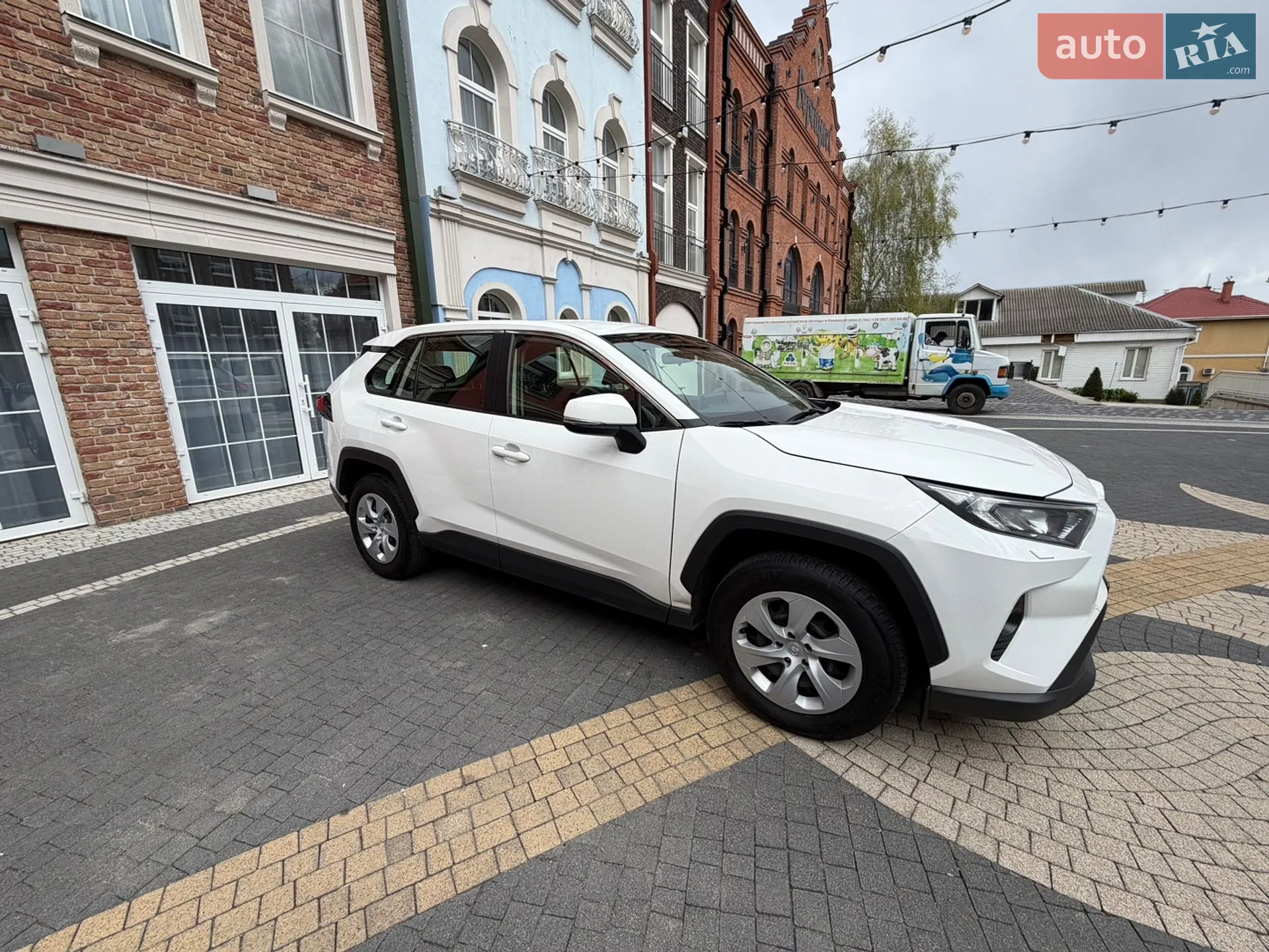 2021 Toyota RAV 4 - мініатюра 10