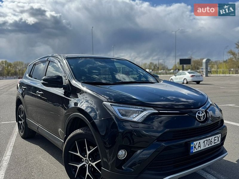 Toyota RAV4 2017