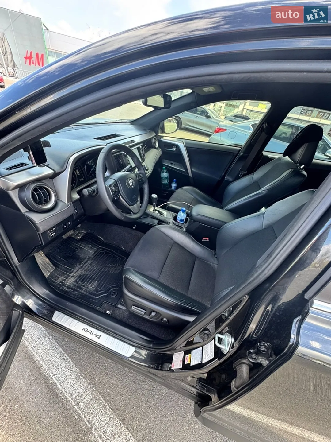 2017 Toyota RAV 4 - мініатюра 4