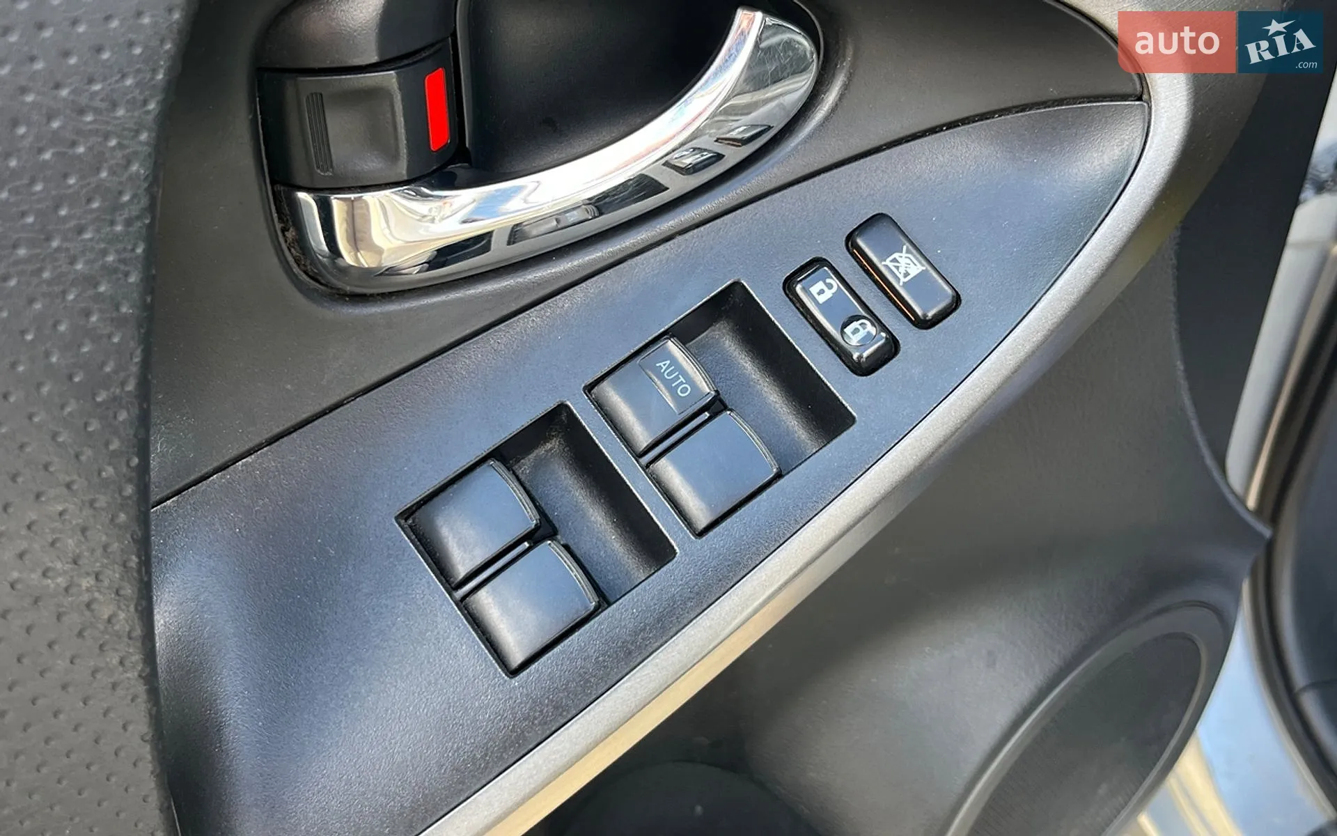 2011 Toyota RAV 4 - мініатюра 9