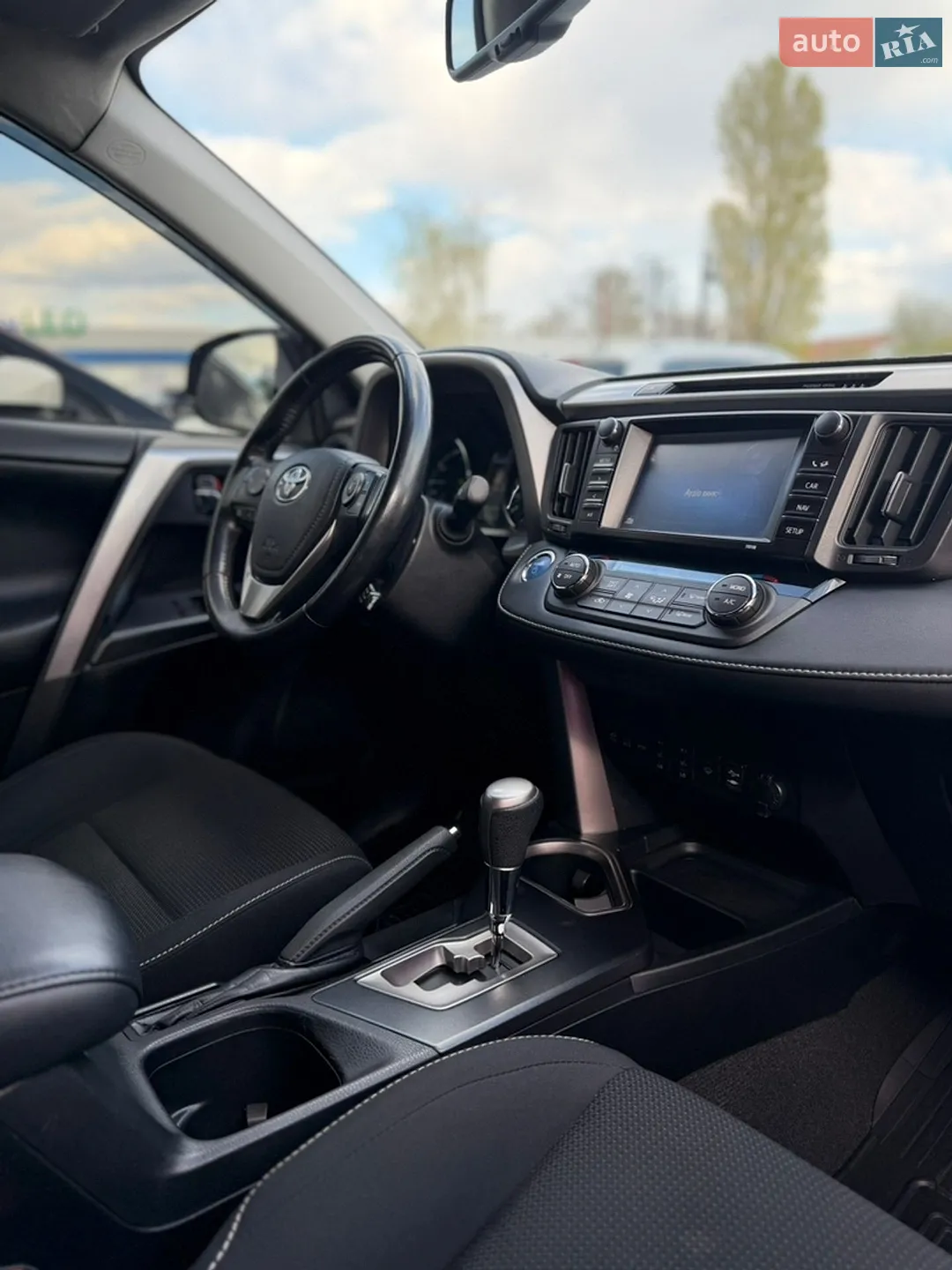 2017 Toyota RAV 4 - мініатюра 16