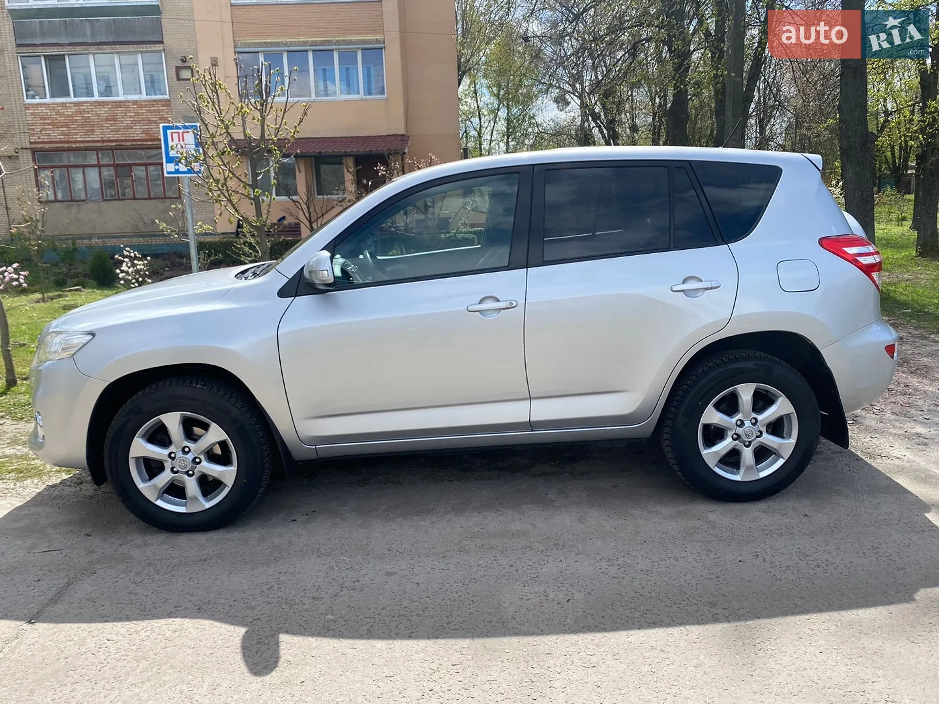 2011 Toyota RAV 4 - мініатюра 12