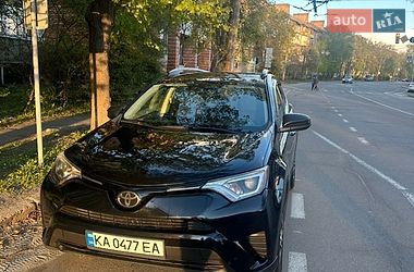 Внедорожник / Кроссовер Toyota RAV4 2016 в Киеве