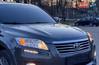 Позашляховик / Кросовер Toyota RAV4 2011 в Рогатині