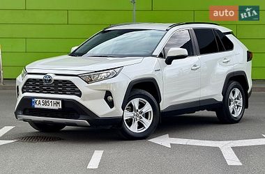 Позашляховик / Кросовер Toyota RAV4 2021 в Києві