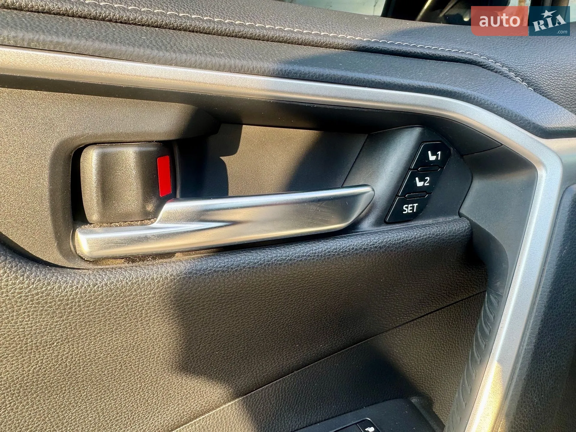 2019 Toyota RAV 4 - мініатюра 24