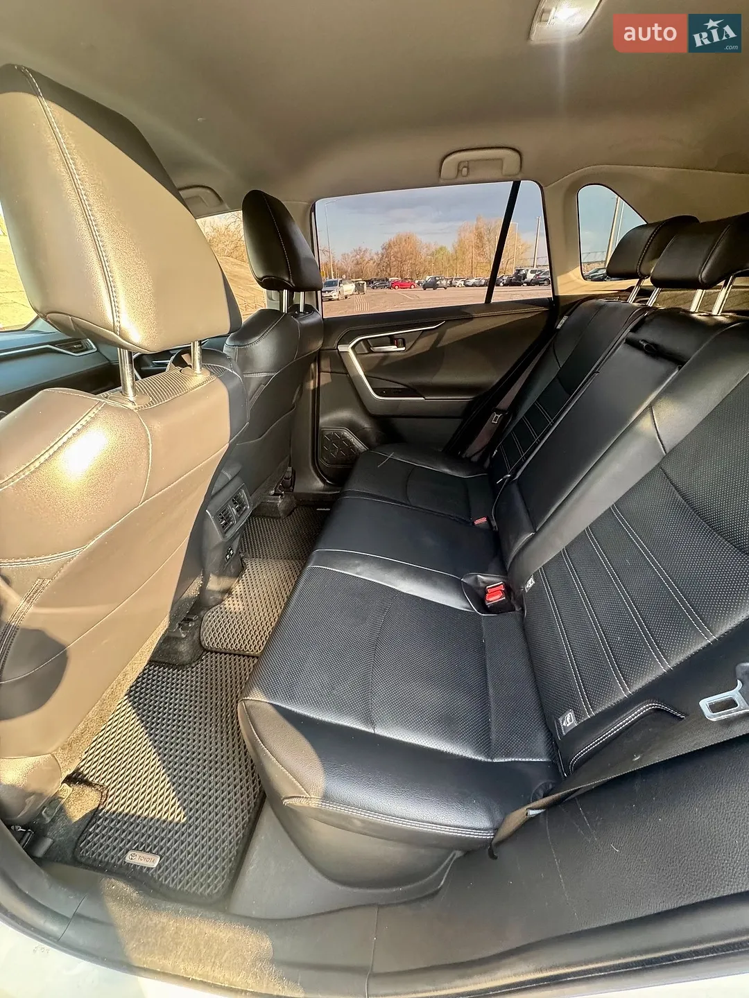 2019 Toyota RAV 4 - мініатюра 21