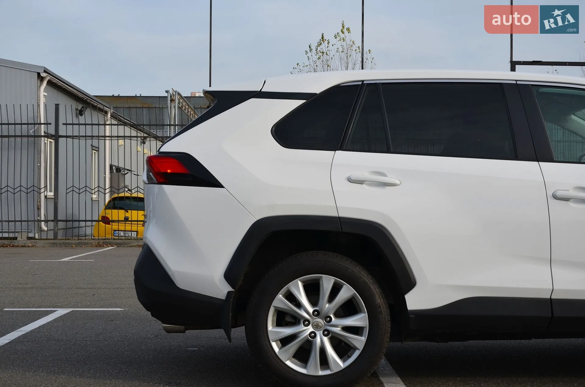 2022 Toyota RAV 4 - мініатюра 6