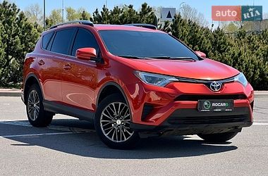 Внедорожник / Кроссовер Toyota RAV4 2015 в Киеве