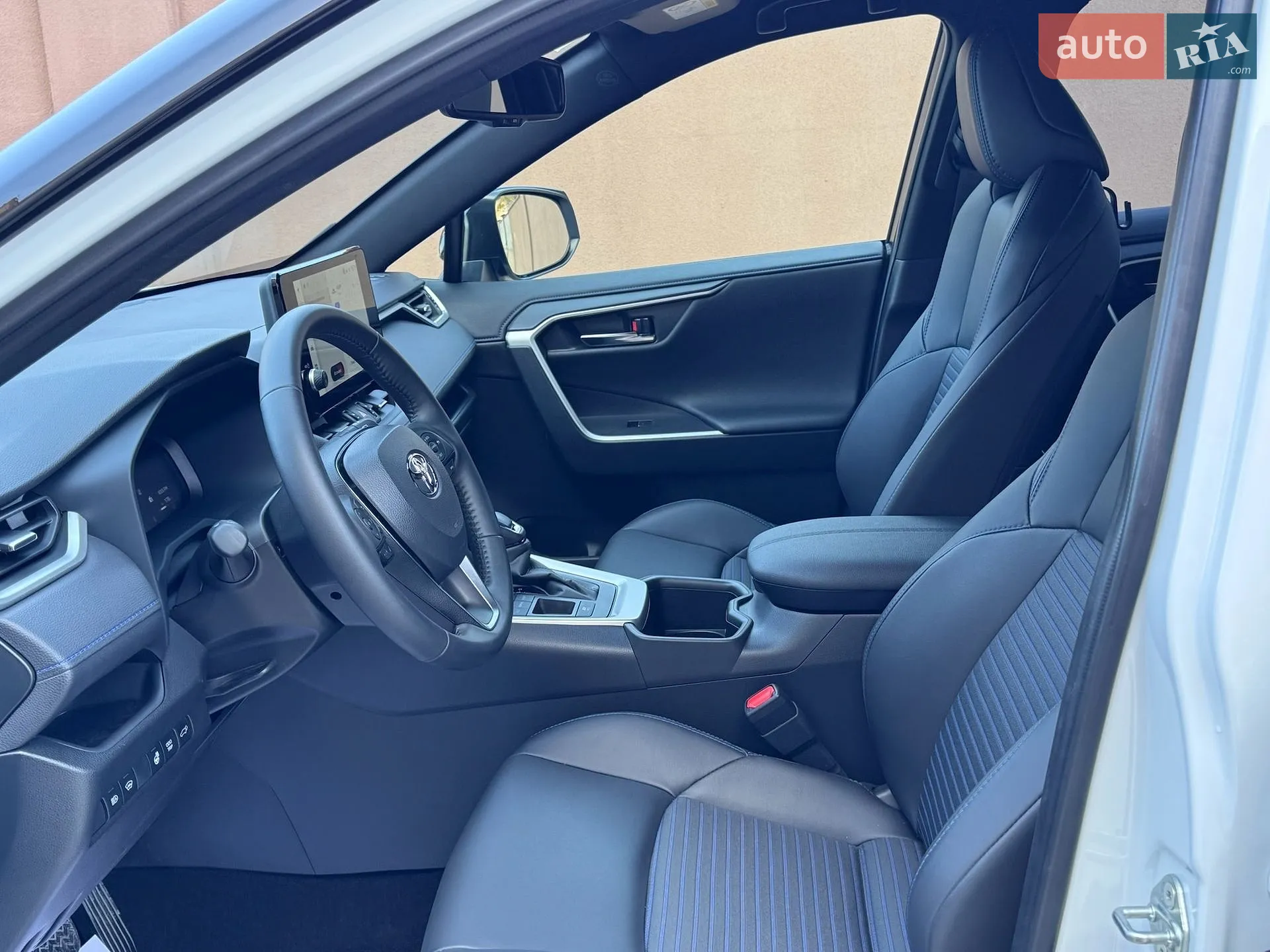 2025 Toyota RAV 4 - мініатюра 39