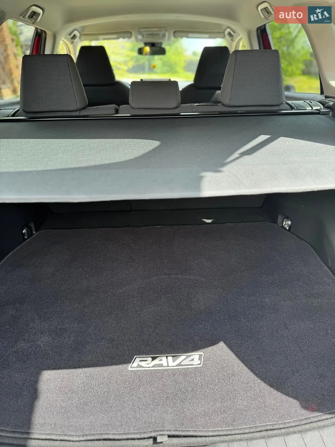 2018 Toyota RAV 4 - мініатюра 18
