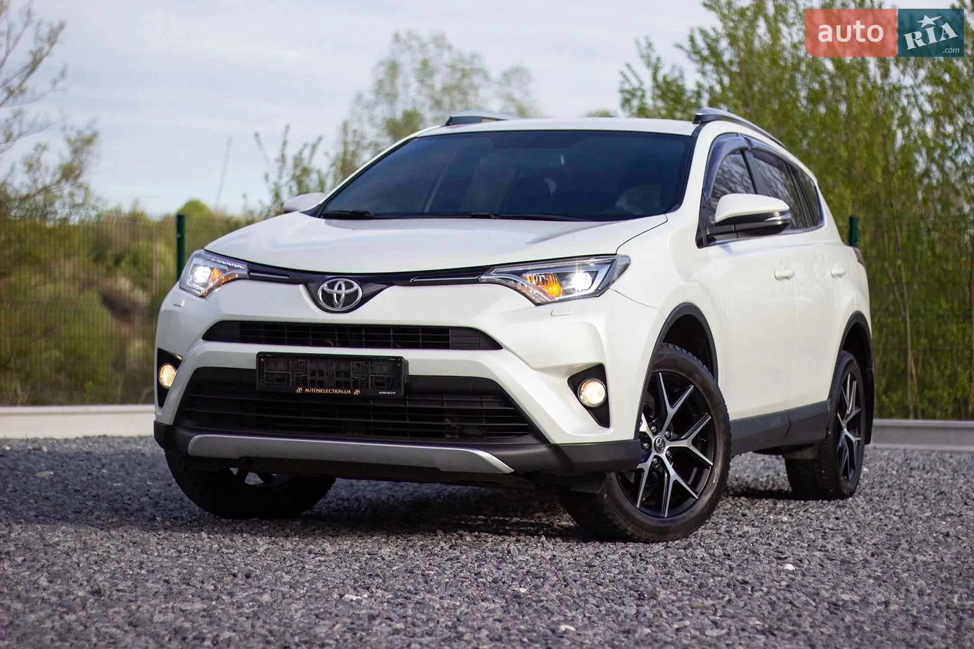 2017 Toyota RAV 4 - мініатюра 4
