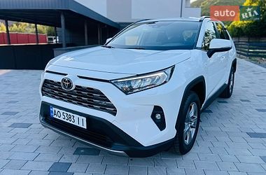 Внедорожник / Кроссовер Toyota RAV4 2022 в Мукачево