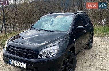 Внедорожник / Кроссовер Toyota RAV4 2006 в Верховине