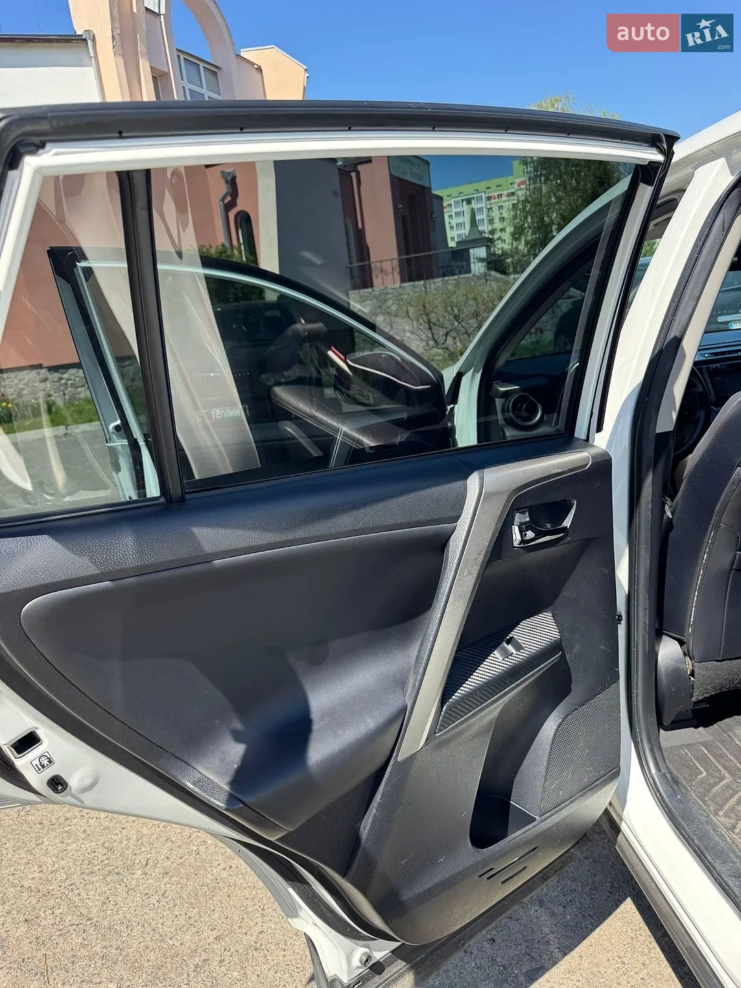 2014 Toyota RAV 4 - мініатюра 8
