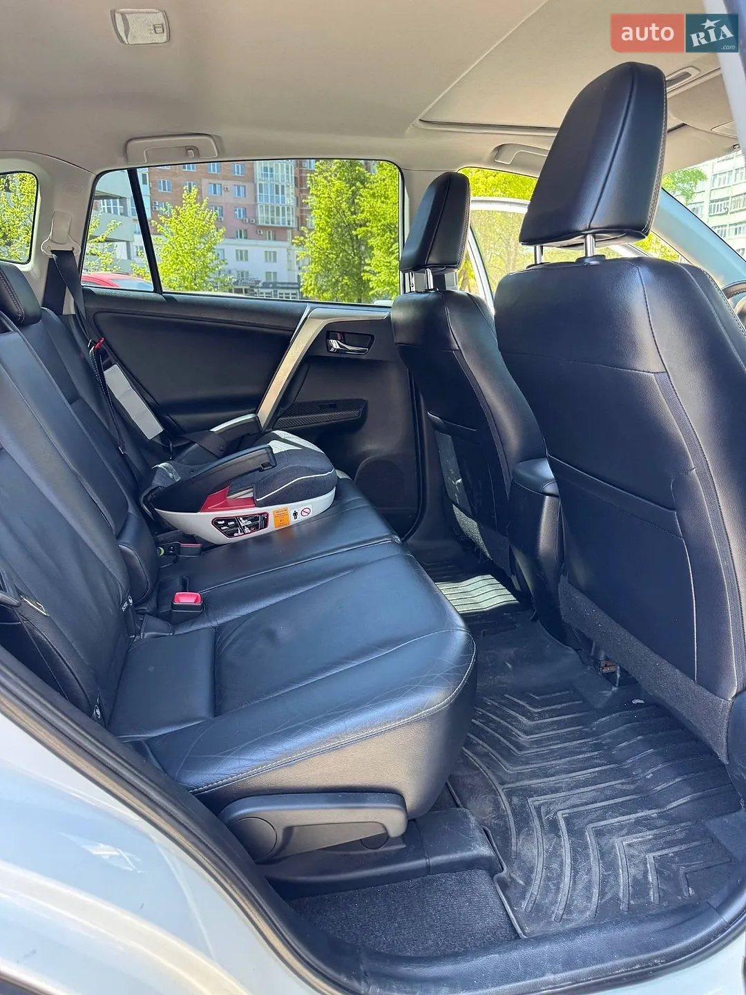 2014 Toyota RAV 4 - мініатюра 10