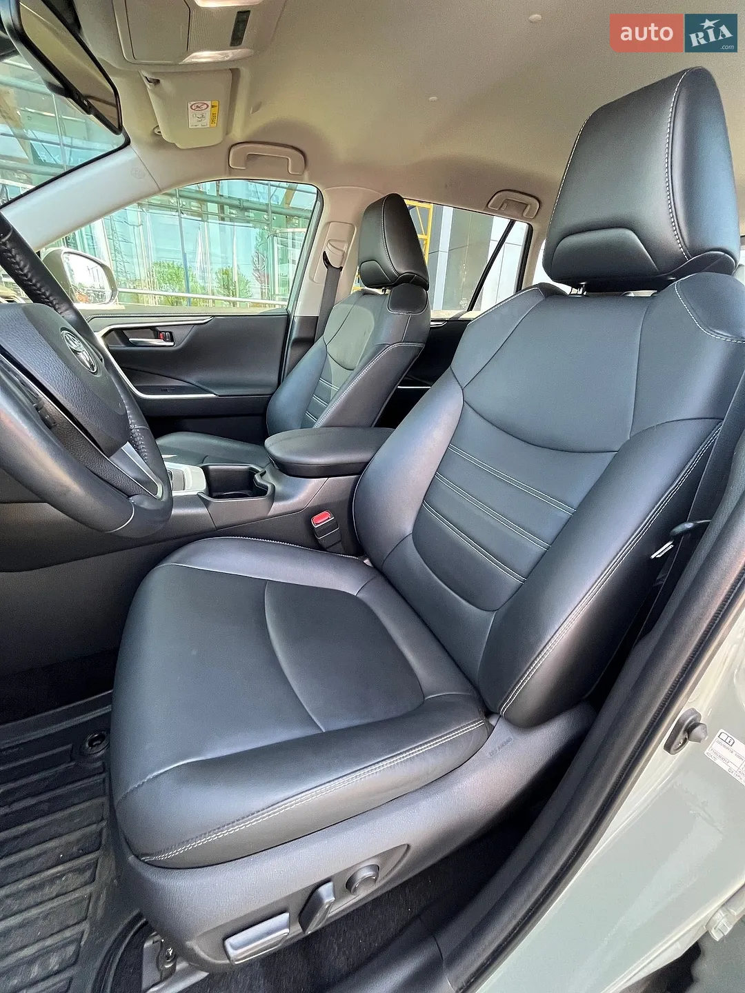 2023 Toyota RAV 4 - мініатюра 19