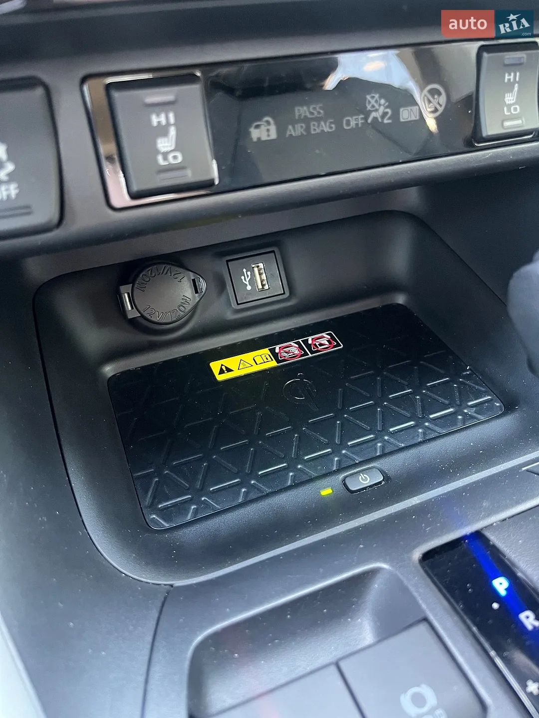 2023 Toyota RAV 4 - мініатюра 24
