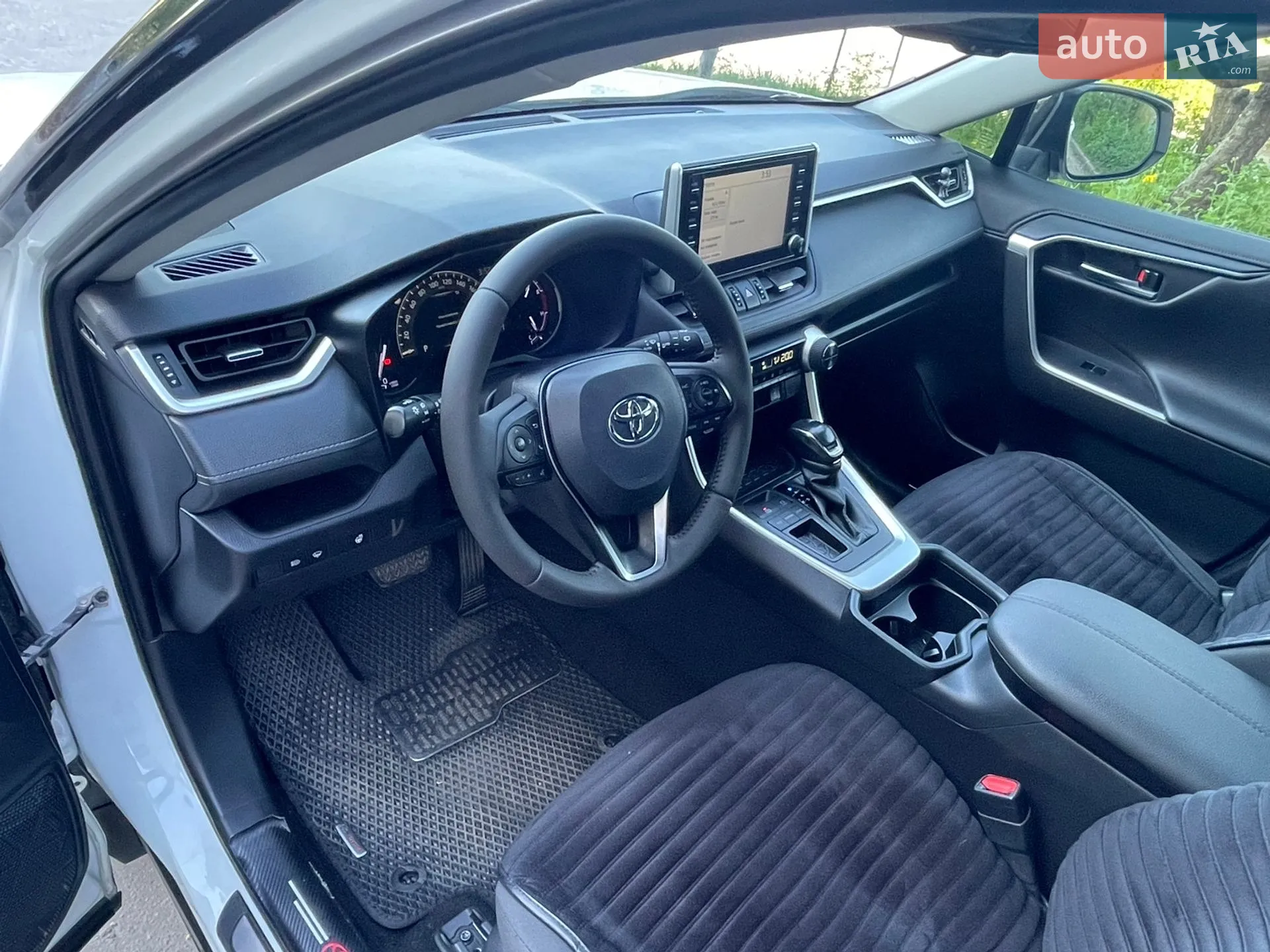 2020 Toyota RAV 4 - мініатюра 16