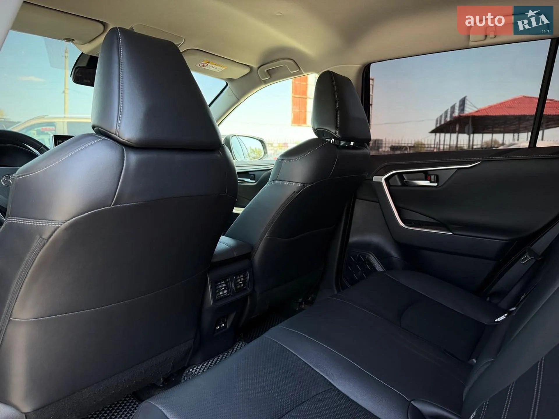 2021 Toyota RAV 4 - мініатюра 56