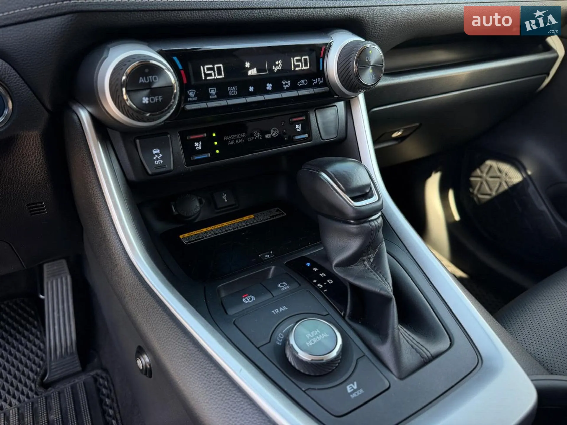 2021 Toyota RAV 4 - мініатюра 69